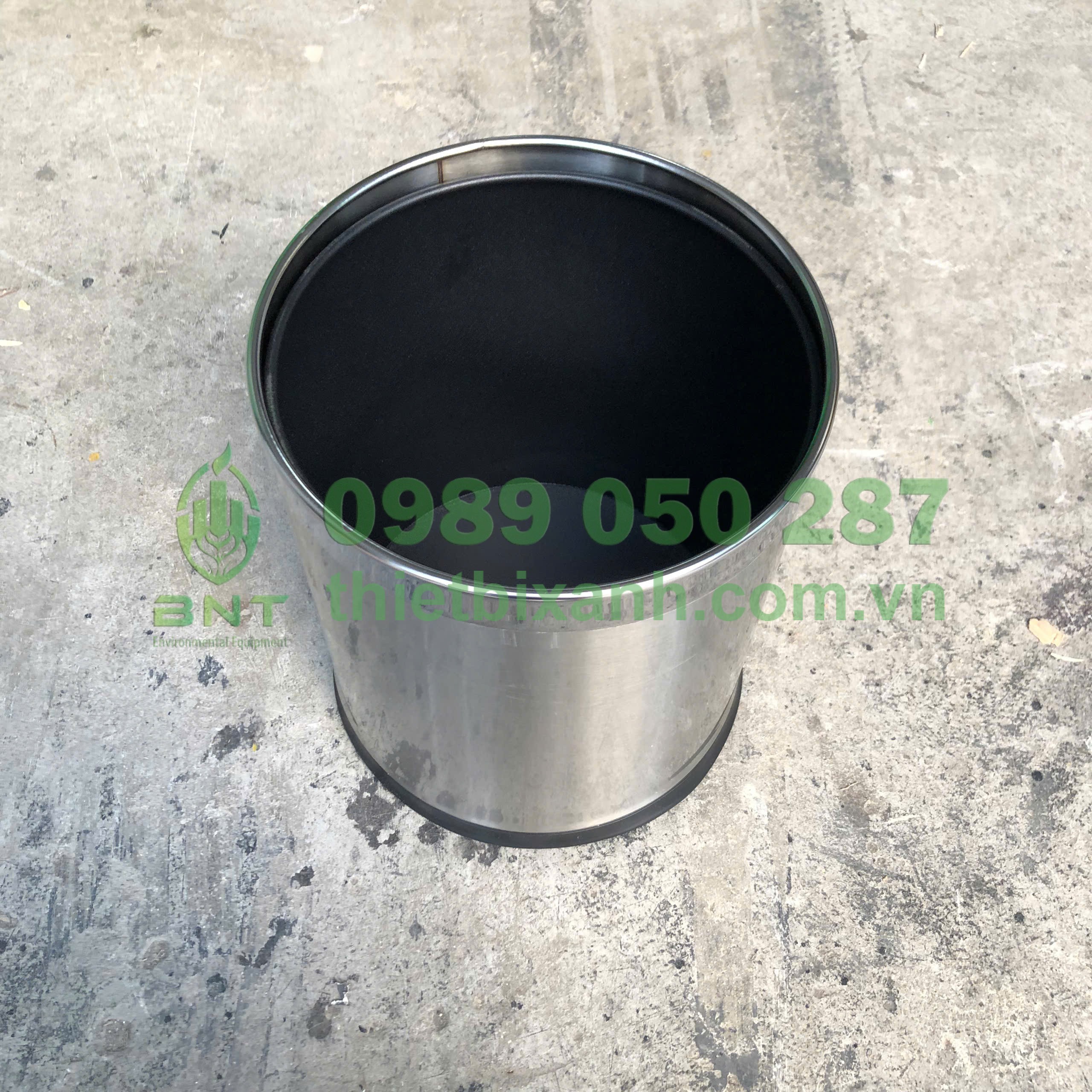 Thiết kế Sọt rác inox 2 lớp không nắp giúp người sử dụng bỏ rác thải nhanh chóng, dễ dàng