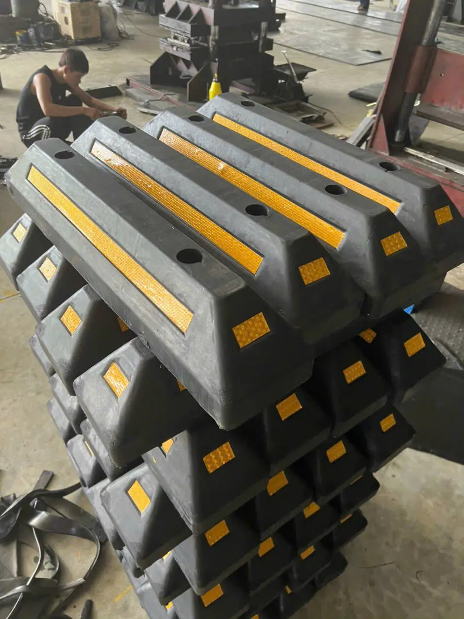 Chặn Lùi Xe Cao Su