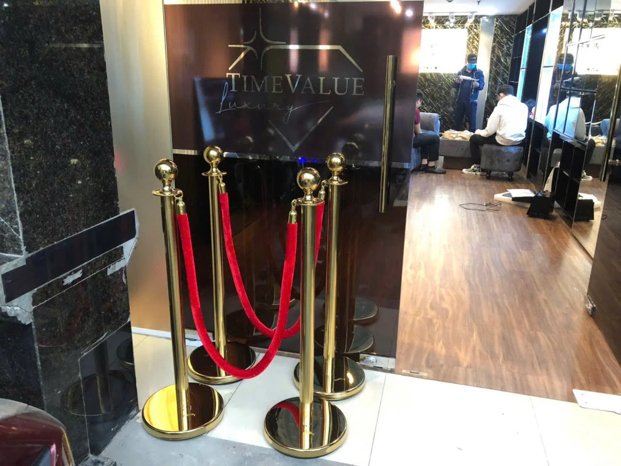 Cột Chắn Inox Dây Nhung