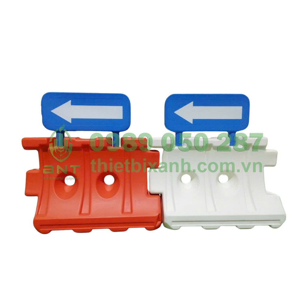 Dải phân cách di động HDPE – Gắn biển chỉ hướng tiện lợi