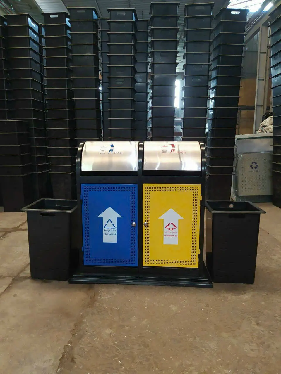 Thùng rác inox 2 ngăn – Phân loại rác hiệu quả, bền đẹp