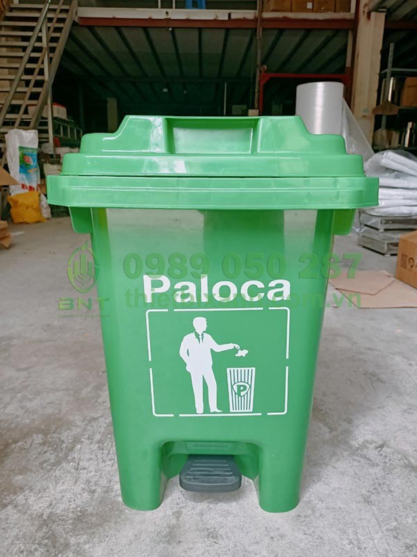 Thùng rác nhựa đạp chân 60l được làm từ nhựa cao cấp, bền bỉ, an toàn