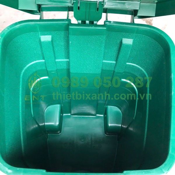 Dung tích của thùng rác khá lớn