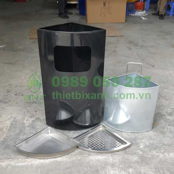 Cửa xả rác thiết kế thông minh dễ dang bỏ rác 1 cách nhanh chóng