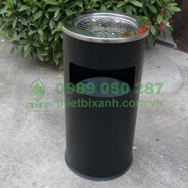 Chất liệu thép sơn tĩnh điện kết hợp với inox bền bỉ, chống gỉ sét